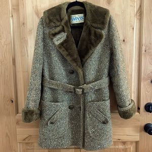 VINTAGE Tweed Coat with Faux Shearling, Fits like a Small